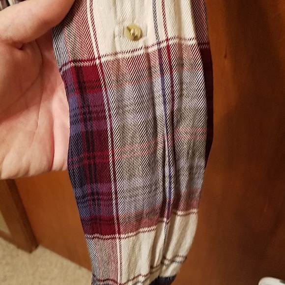 Maurices hooded plaid - Picture 3 of 4